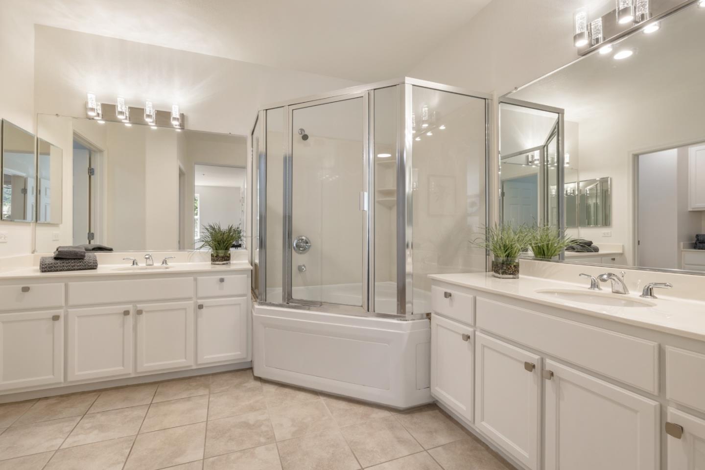 Detail Gallery Image 10 of 37 For 1310 Saddle Rack St #343,  San Jose,  CA 95126 - 2 Beds | 2 Baths