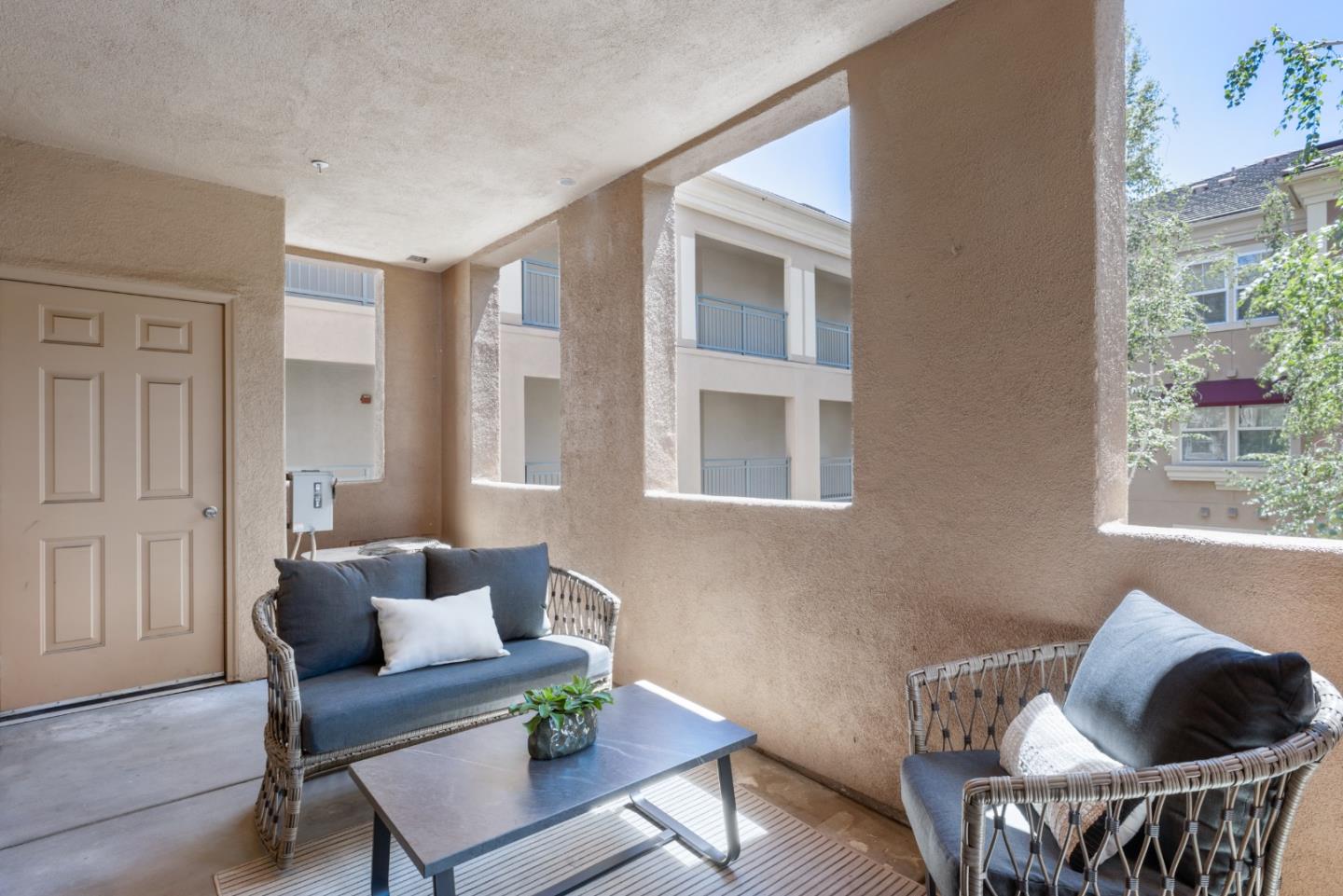 Detail Gallery Image 3 of 37 For 1310 Saddle Rack St #343,  San Jose,  CA 95126 - 2 Beds | 2 Baths