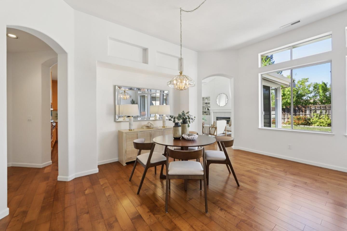 Detail Gallery Image 19 of 69 For 2681 Sycamore Grove Pl, San Jose,  CA 95121 - 3 Beds | 2/1 Baths