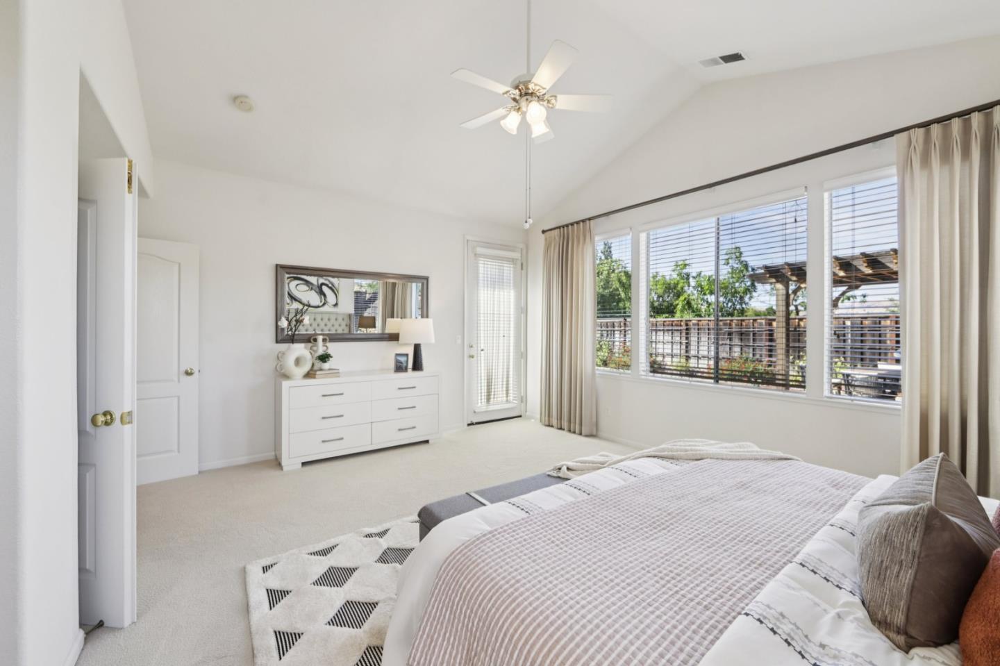 Detail Gallery Image 26 of 69 For 2681 Sycamore Grove Pl, San Jose,  CA 95121 - 3 Beds | 2/1 Baths