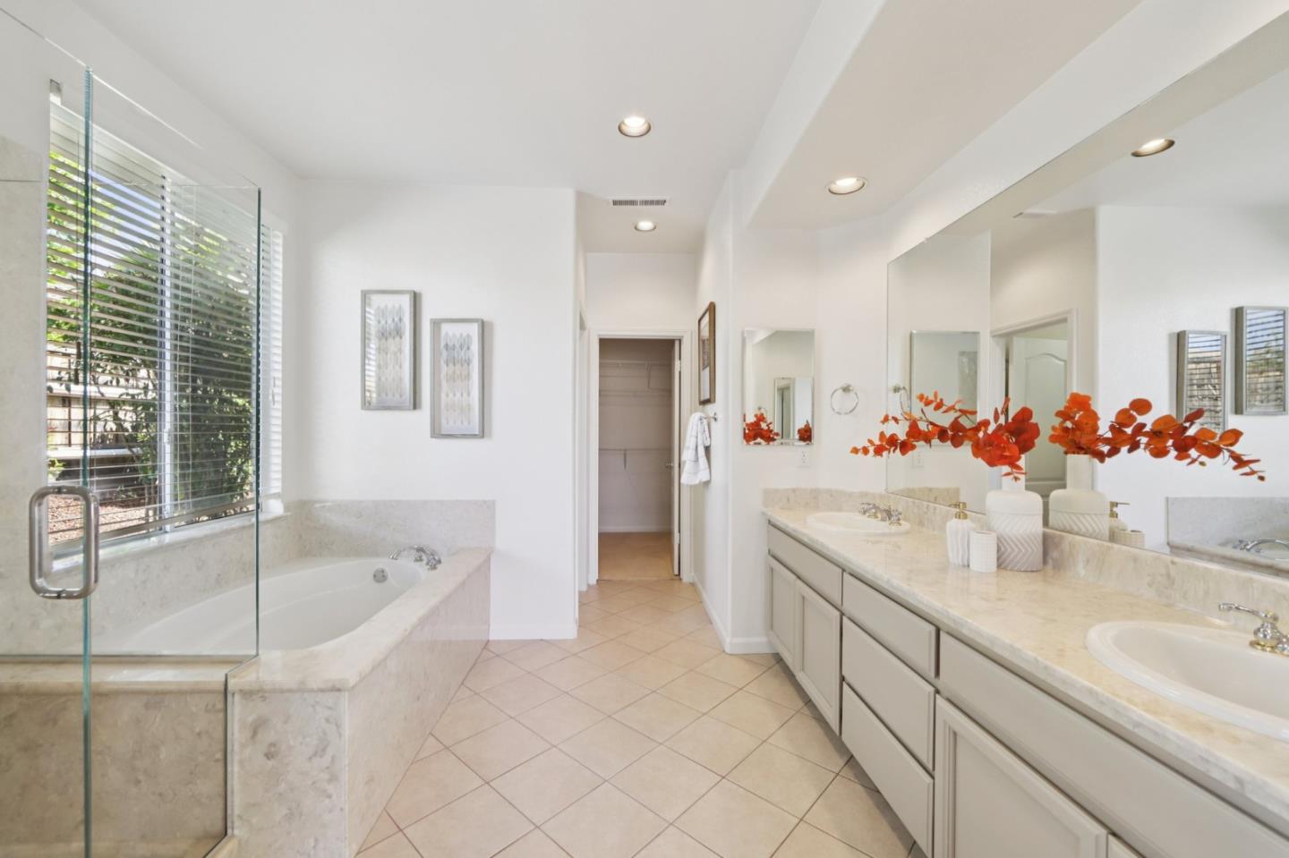 Detail Gallery Image 28 of 69 For 2681 Sycamore Grove Pl, San Jose,  CA 95121 - 3 Beds | 2/1 Baths