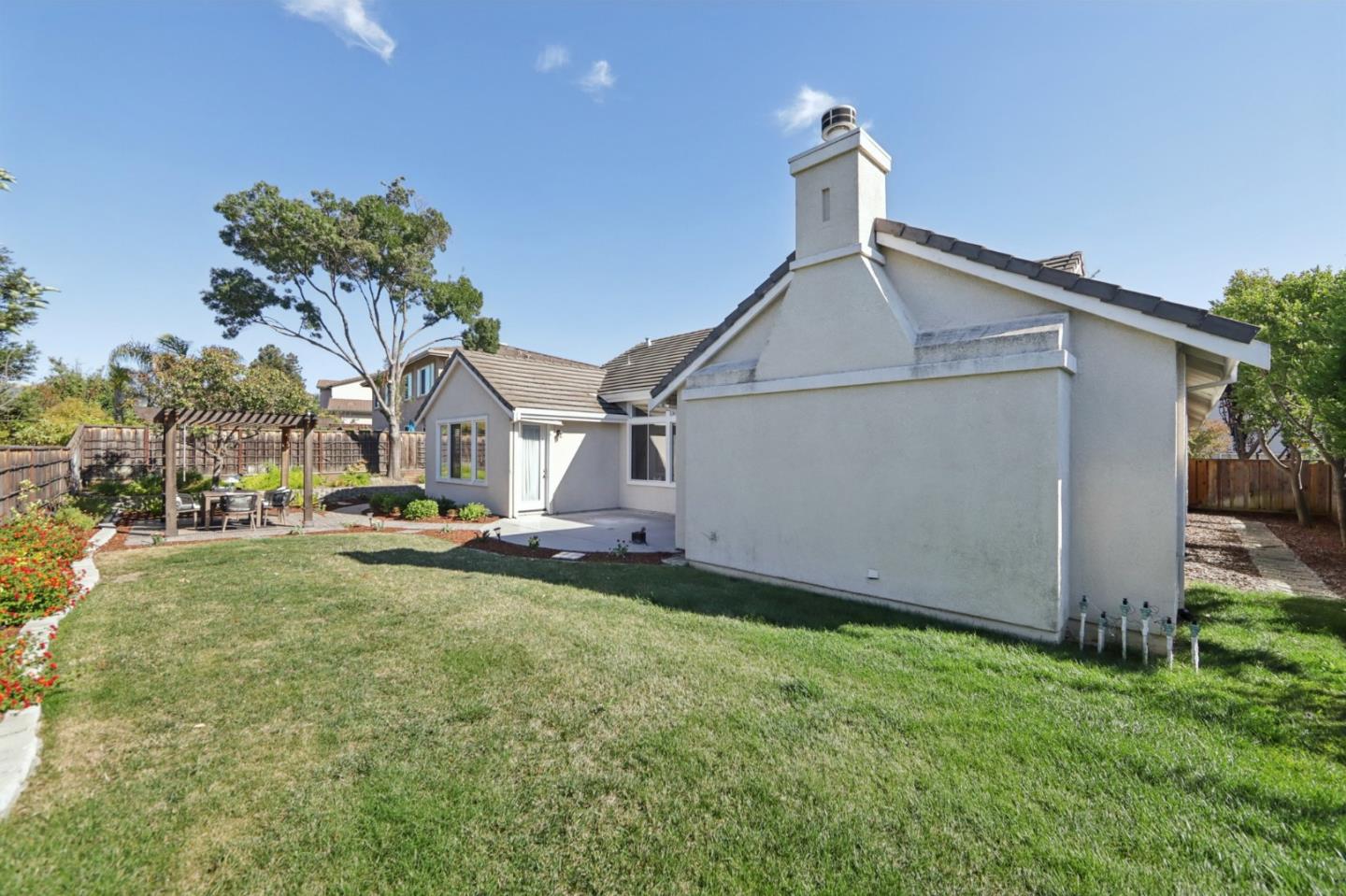 Detail Gallery Image 43 of 69 For 2681 Sycamore Grove Pl, San Jose,  CA 95121 - 3 Beds | 2/1 Baths