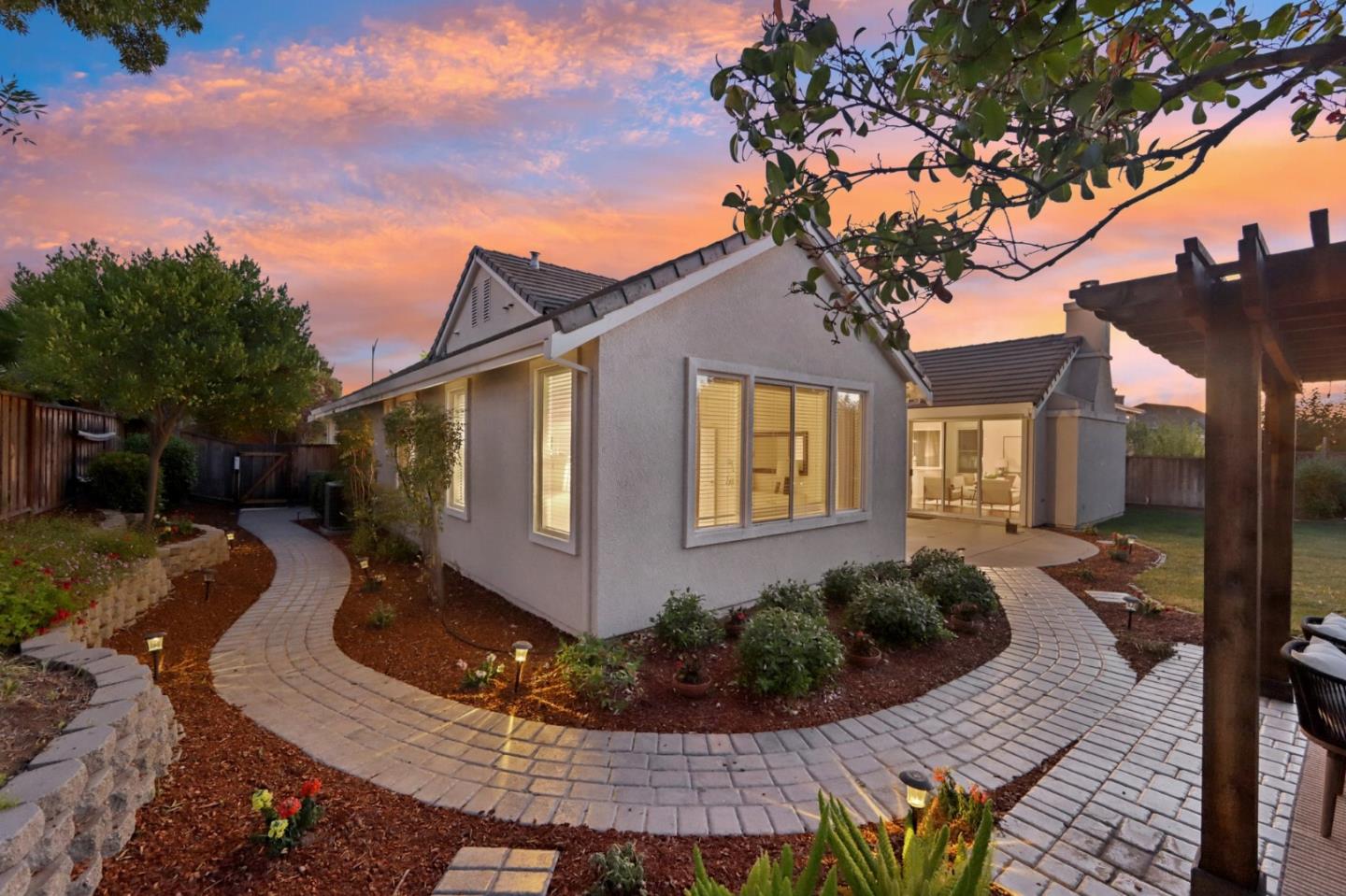 Detail Gallery Image 52 of 69 For 2681 Sycamore Grove Pl, San Jose,  CA 95121 - 3 Beds | 2/1 Baths