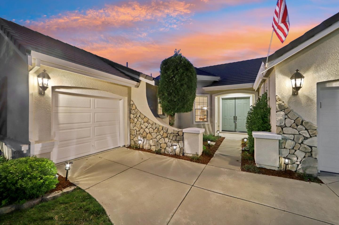 Detail Gallery Image 53 of 69 For 2681 Sycamore Grove Pl, San Jose,  CA 95121 - 3 Beds | 2/1 Baths