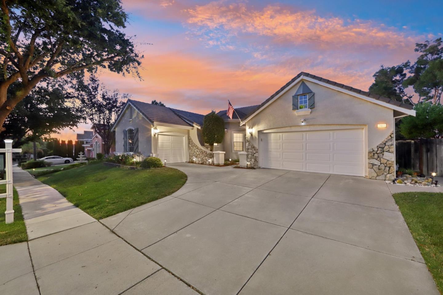 Detail Gallery Image 56 of 69 For 2681 Sycamore Grove Pl, San Jose,  CA 95121 - 3 Beds | 2/1 Baths