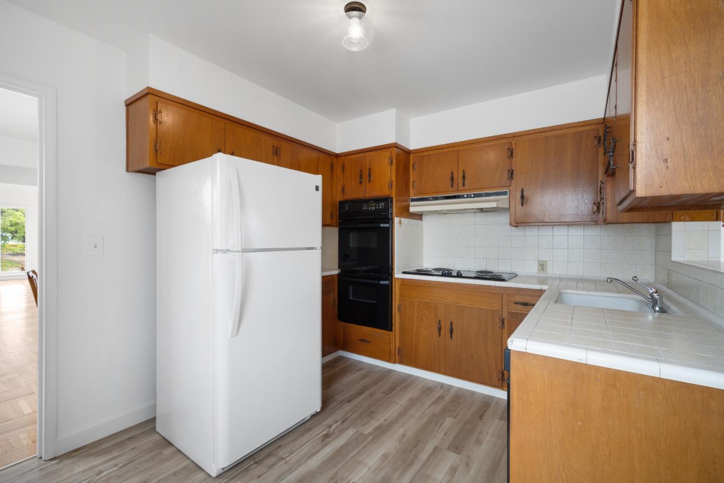 Detail Gallery Image 10 of 45 For 58 N Mayfair Ave, Daly City,  CA 94015 - 4 Beds | 2 Baths