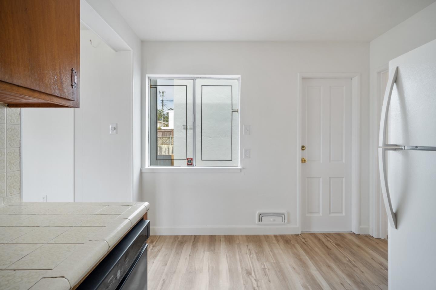 Detail Gallery Image 14 of 45 For 58 N Mayfair Ave, Daly City,  CA 94015 - 4 Beds | 2 Baths