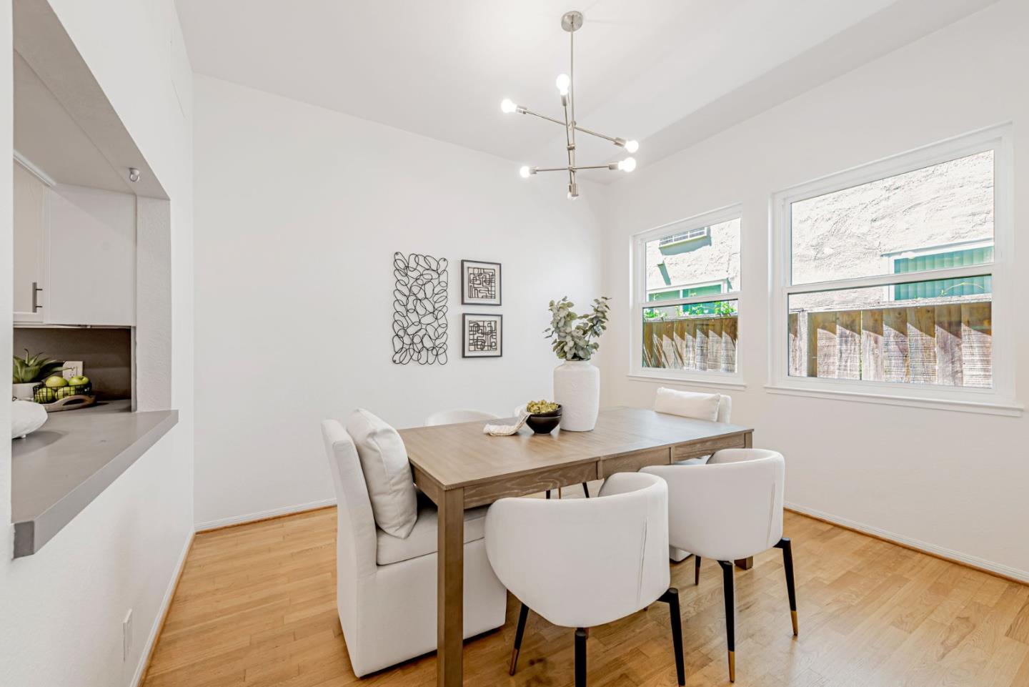 Detail Gallery Image 15 of 37 For 656 Cedar St #3,  San Carlos,  CA 94070 - 2 Beds | 2/1 Baths