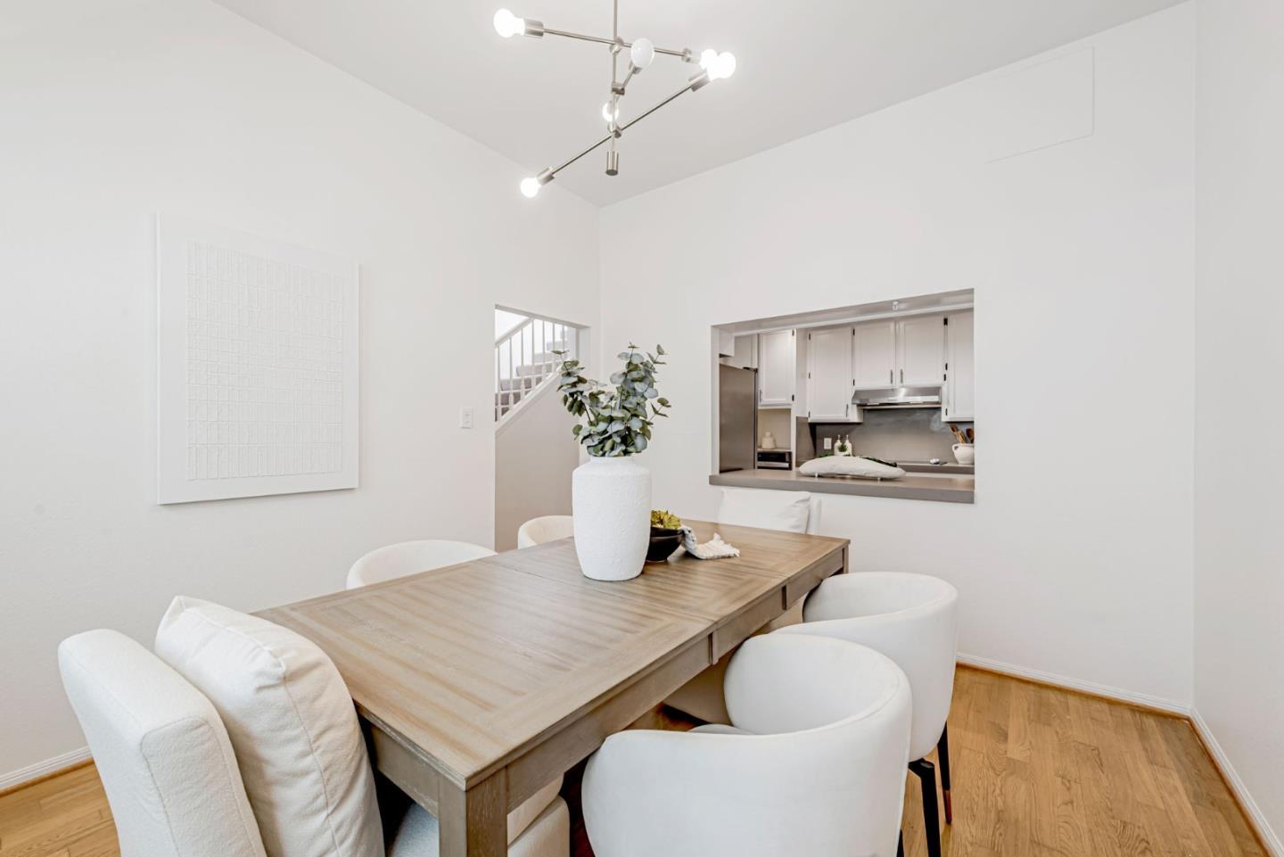 Detail Gallery Image 17 of 37 For 656 Cedar St #3,  San Carlos,  CA 94070 - 2 Beds | 2/1 Baths