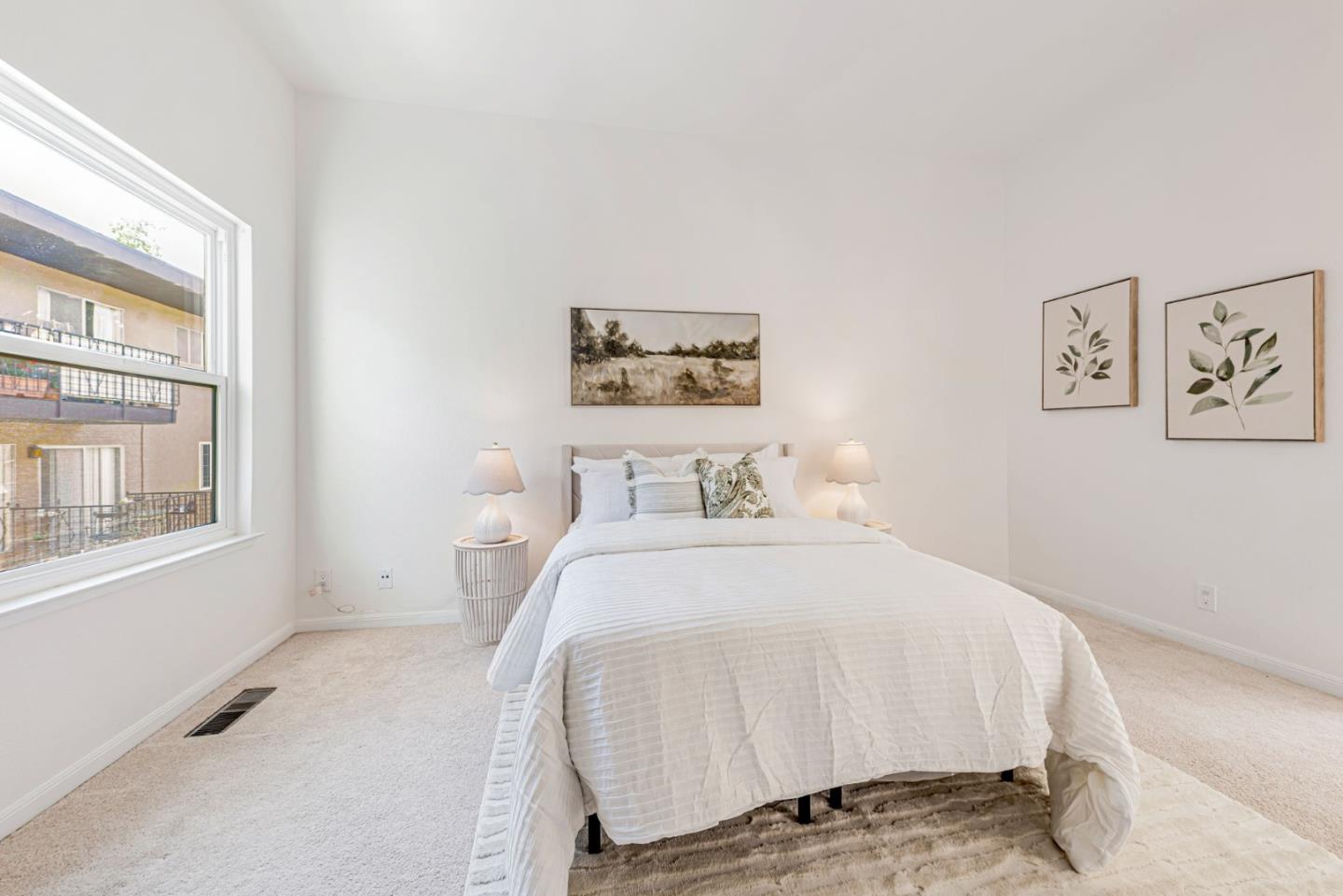 Detail Gallery Image 23 of 37 For 656 Cedar St #3,  San Carlos,  CA 94070 - 2 Beds | 2/1 Baths