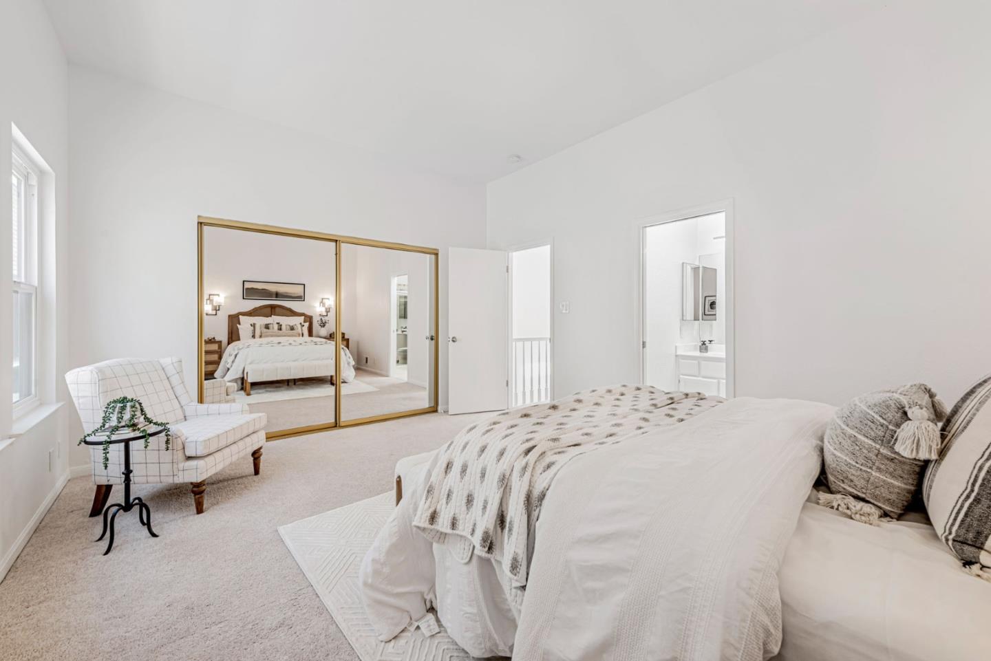 Detail Gallery Image 26 of 37 For 656 Cedar St #3,  San Carlos,  CA 94070 - 2 Beds | 2/1 Baths
