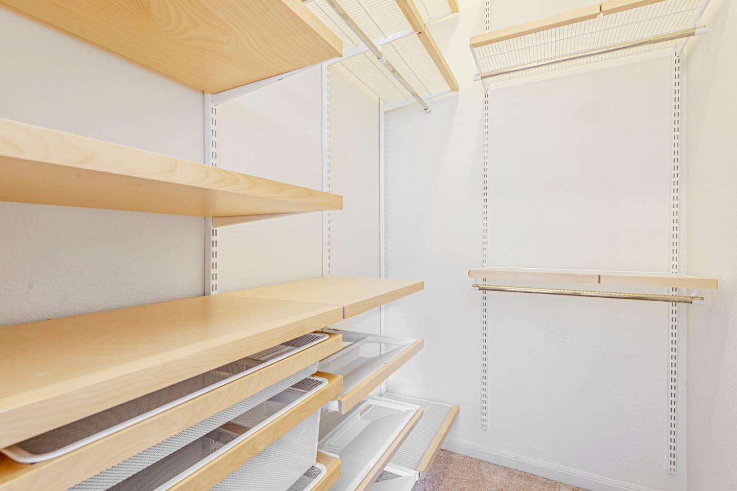 Detail Gallery Image 28 of 37 For 656 Cedar St #3,  San Carlos,  CA 94070 - 2 Beds | 2/1 Baths