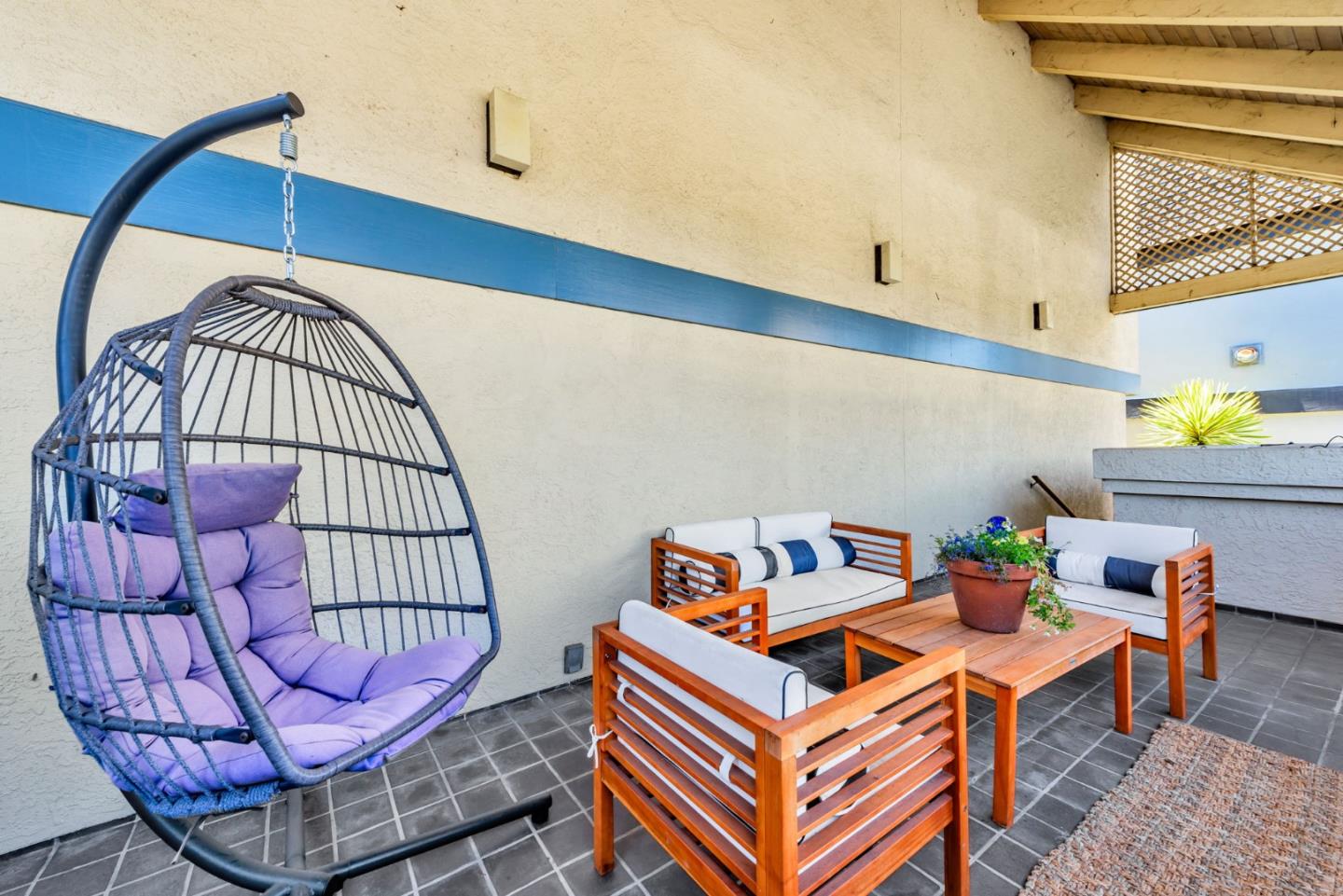Detail Gallery Image 33 of 37 For 656 Cedar St #3,  San Carlos,  CA 94070 - 2 Beds | 2/1 Baths