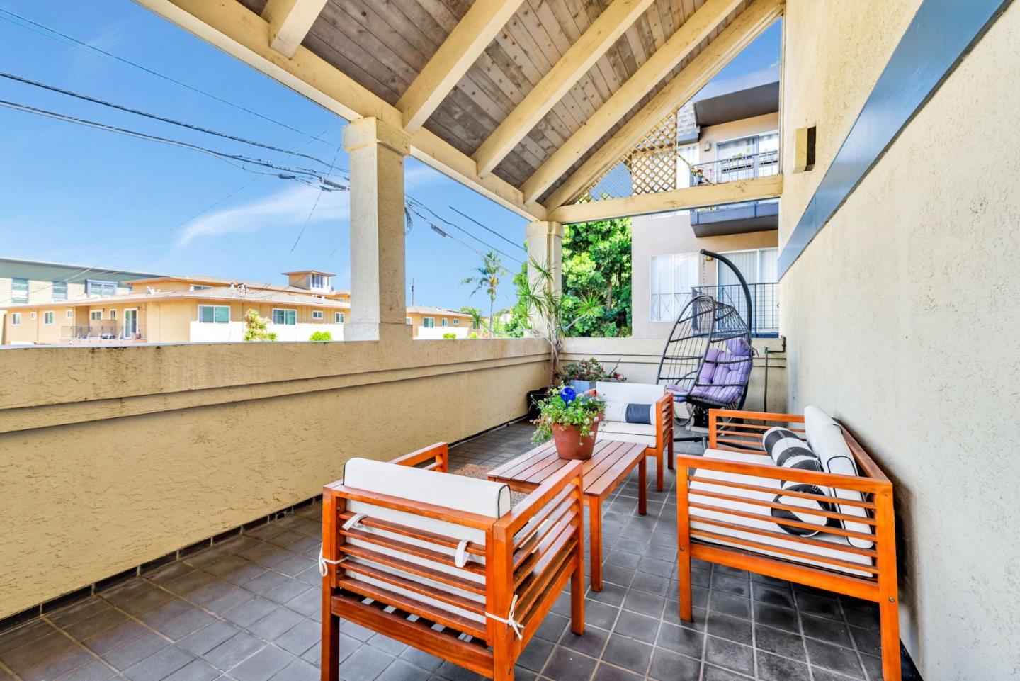 Detail Gallery Image 35 of 37 For 656 Cedar St #3,  San Carlos,  CA 94070 - 2 Beds | 2/1 Baths