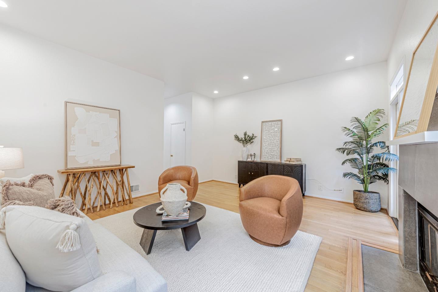 Detail Gallery Image 8 of 37 For 656 Cedar St #3,  San Carlos,  CA 94070 - 2 Beds | 2/1 Baths