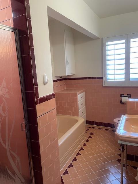 Detail Gallery Image 14 of 35 For 1301 East Juana, San Leandro,  CA 94577 - 3 Beds | 2/1 Baths
