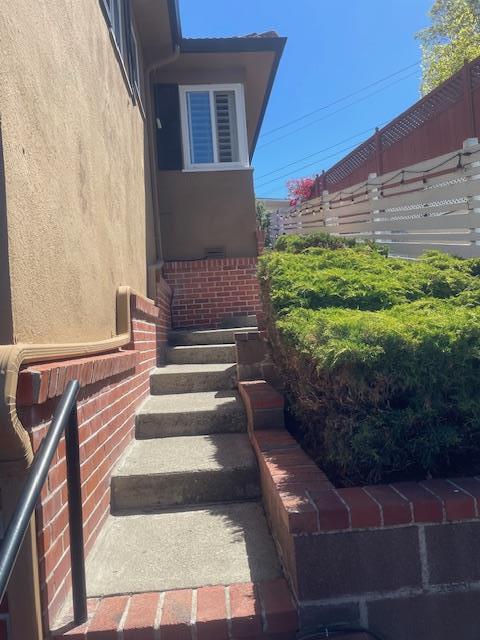 Detail Gallery Image 23 of 35 For 1301 East Juana, San Leandro,  CA 94577 - 3 Beds | 2/1 Baths