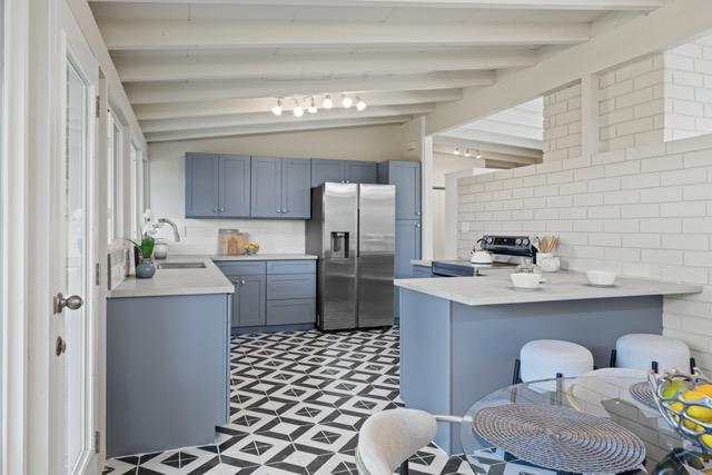 Detail Gallery Image 12 of 35 For 378 Woodhams Rd, Santa Clara,  CA 95051 - 3 Beds | 2 Baths