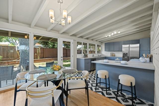Detail Gallery Image 9 of 35 For 378 Woodhams Rd, Santa Clara,  CA 95051 - 3 Beds | 2 Baths