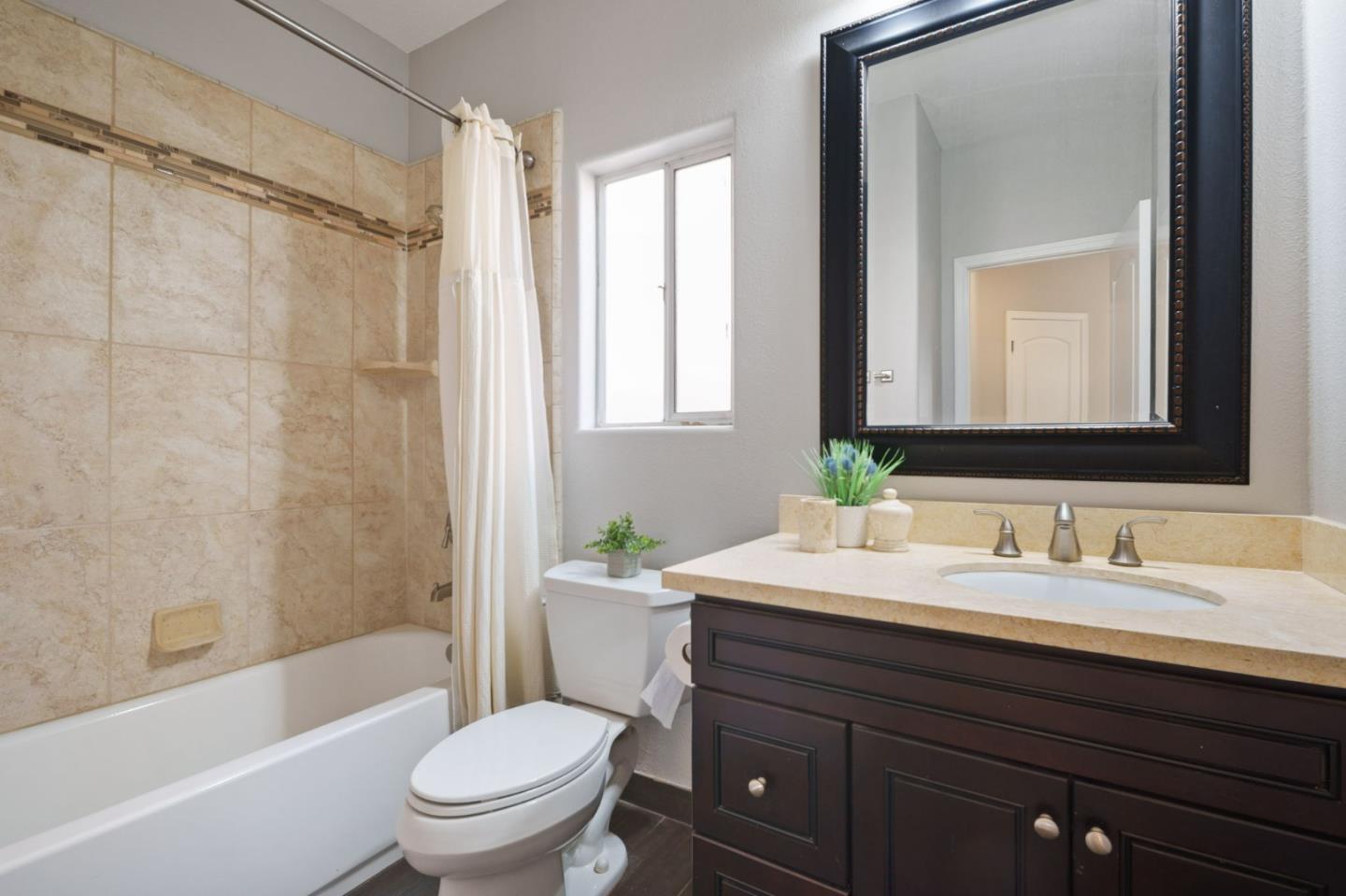 Detail Gallery Image 21 of 44 For 483 via Sorrento, Morgan Hill,  CA 95037 - 4 Beds | 3 Baths