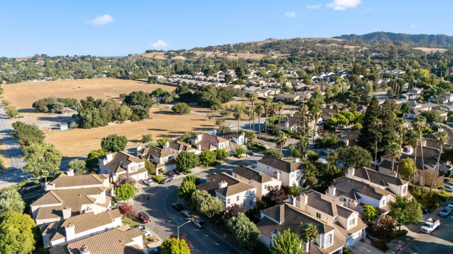 Detail Gallery Image 41 of 44 For 483 via Sorrento, Morgan Hill,  CA 95037 - 4 Beds | 3 Baths
