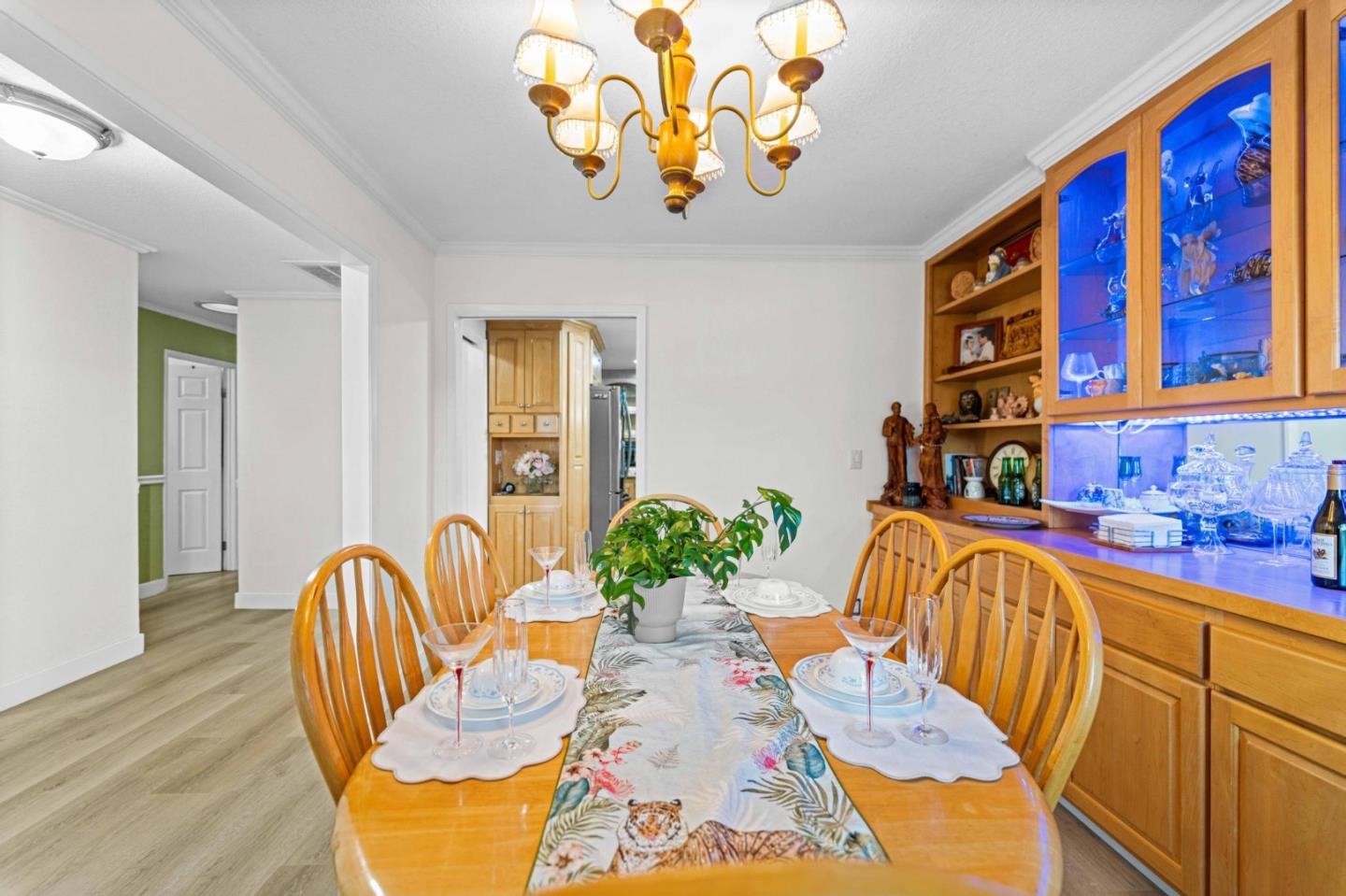 Detail Gallery Image 12 of 36 For 3328 Arqueado Dr, San Jose,  CA 95148 - 4 Beds | 2 Baths
