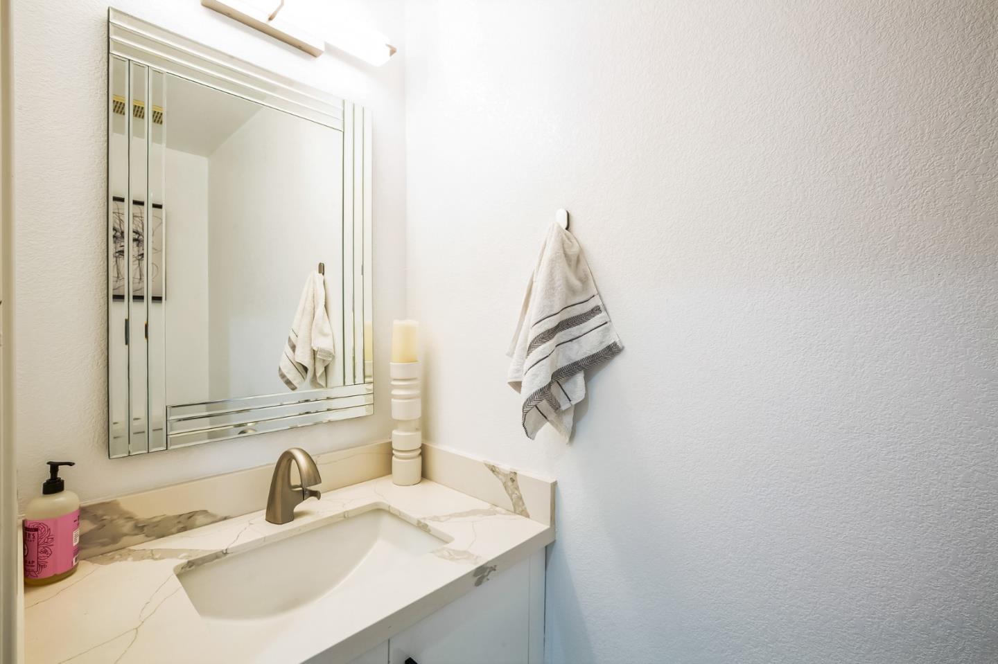 Detail Gallery Image 32 of 41 For 1029 Lido Ln, Foster City,  CA 94404 - 2 Beds | 2 Baths