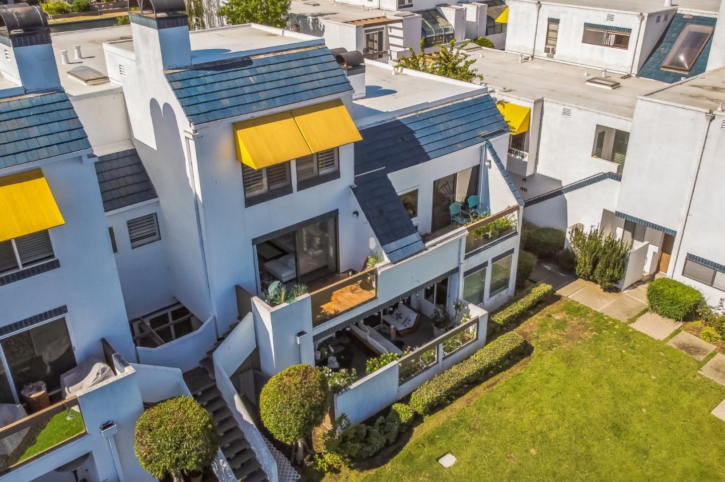 Detail Gallery Image 6 of 41 For 1029 Lido Ln, Foster City,  CA 94404 - 2 Beds | 2 Baths