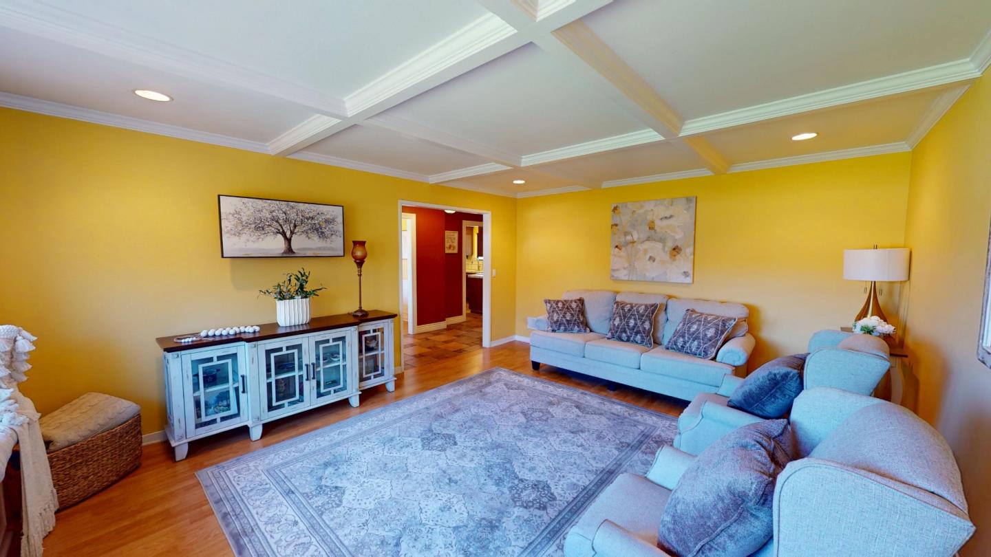 Detail Gallery Image 10 of 55 For 1127 Montecito Cir, Salinas,  CA 93901 - 3 Beds | 2 Baths