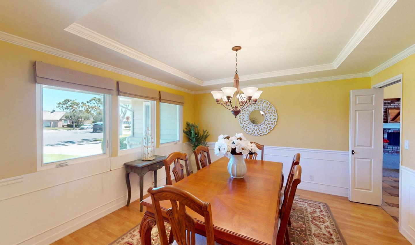 Detail Gallery Image 12 of 55 For 1127 Montecito Cir, Salinas,  CA 93901 - 3 Beds | 2 Baths