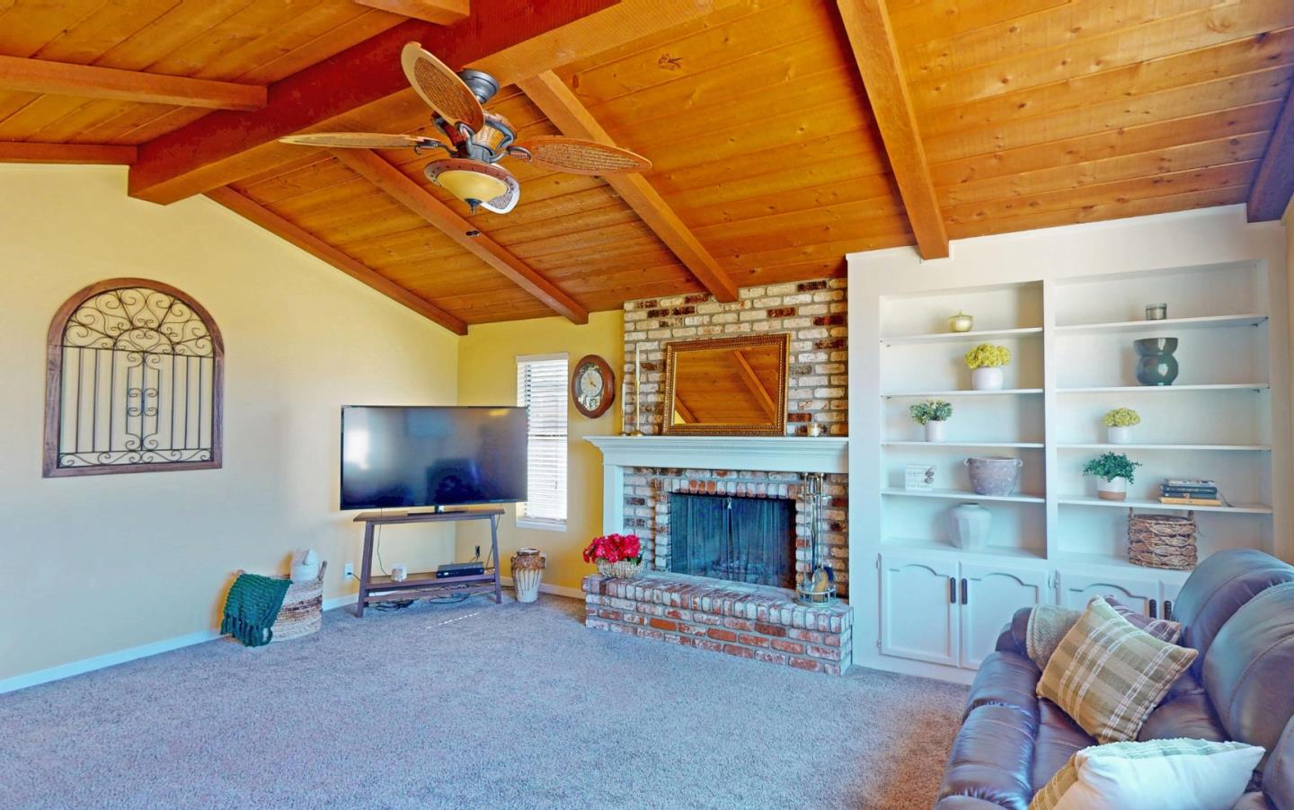 Detail Gallery Image 20 of 55 For 1127 Montecito Cir, Salinas,  CA 93901 - 3 Beds | 2 Baths
