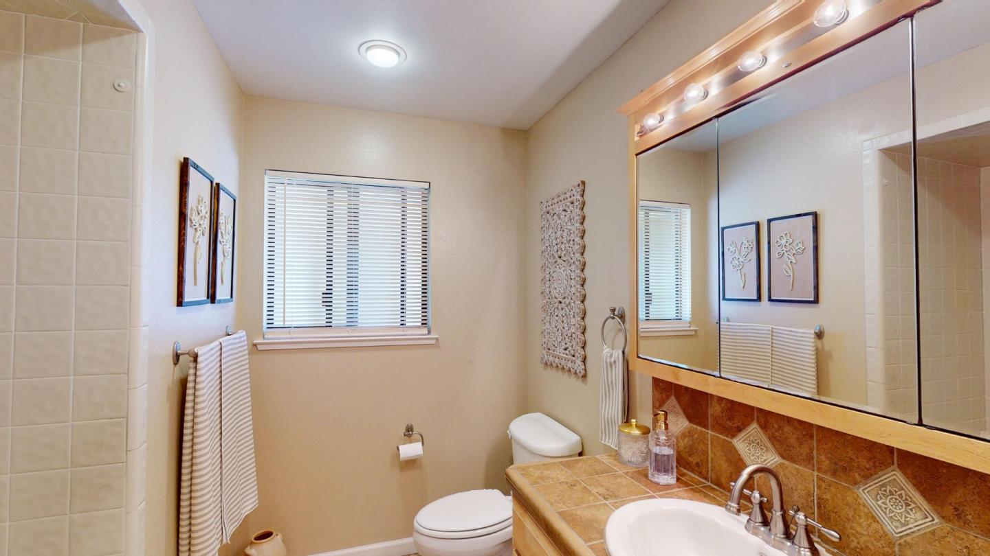 Detail Gallery Image 42 of 55 For 1127 Montecito Cir, Salinas,  CA 93901 - 3 Beds | 2 Baths
