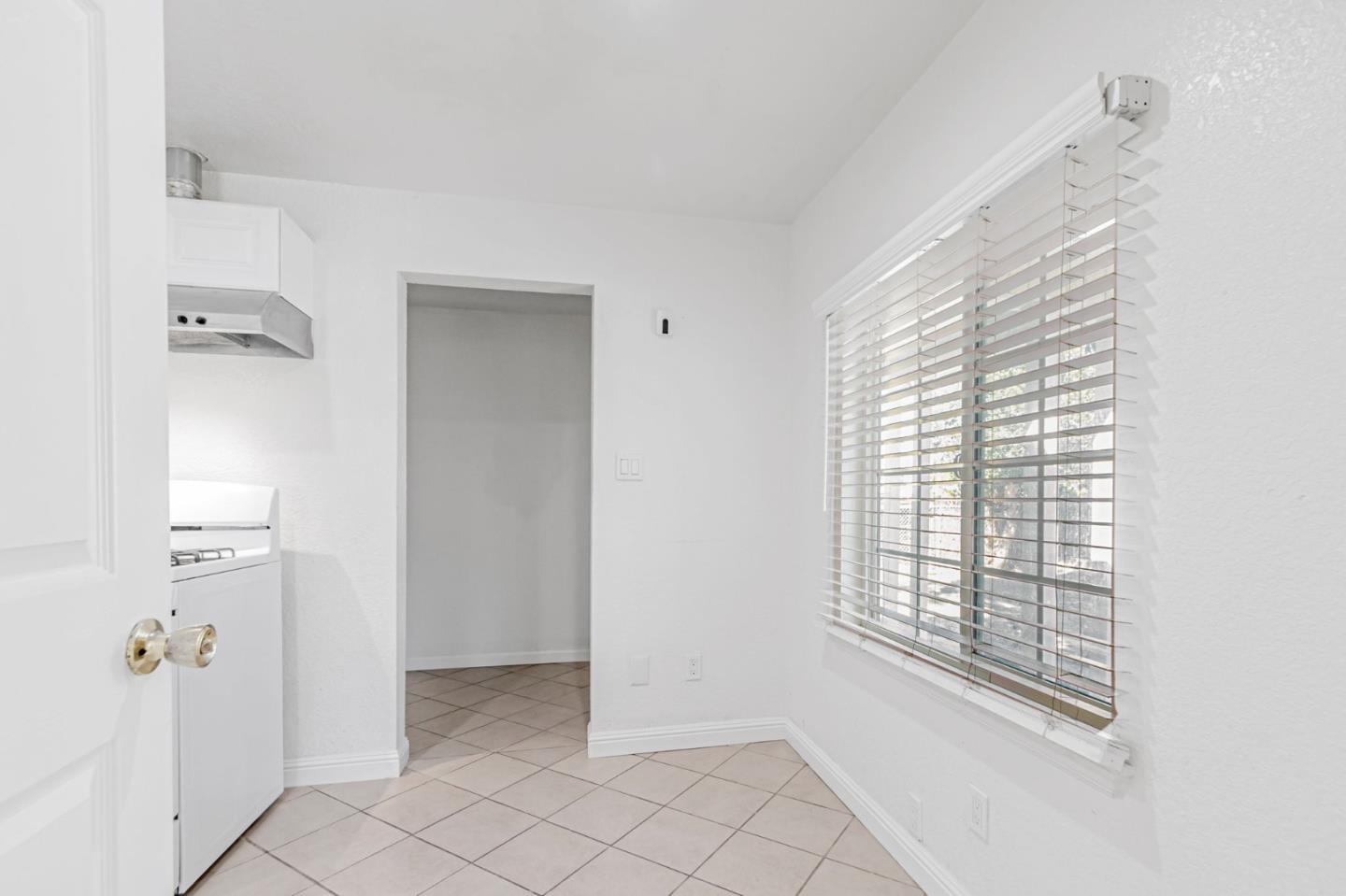 Detail Gallery Image 27 of 44 For 3014 Florence Ave, San Jose,  CA 95127 - 7 Beds | 5 Baths