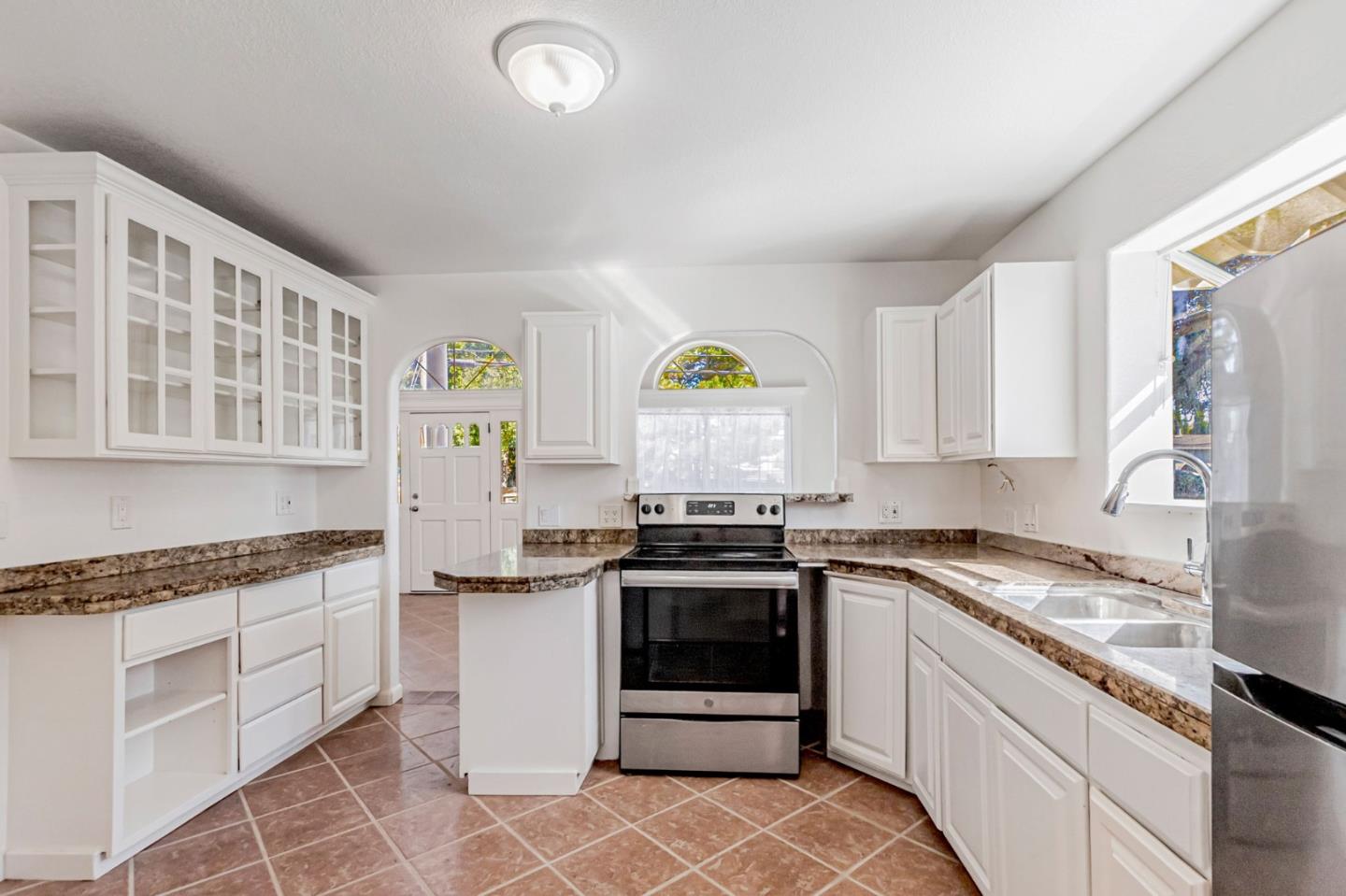 Detail Gallery Image 8 of 44 For 3014 Florence Ave, San Jose,  CA 95127 - 7 Beds | 5 Baths