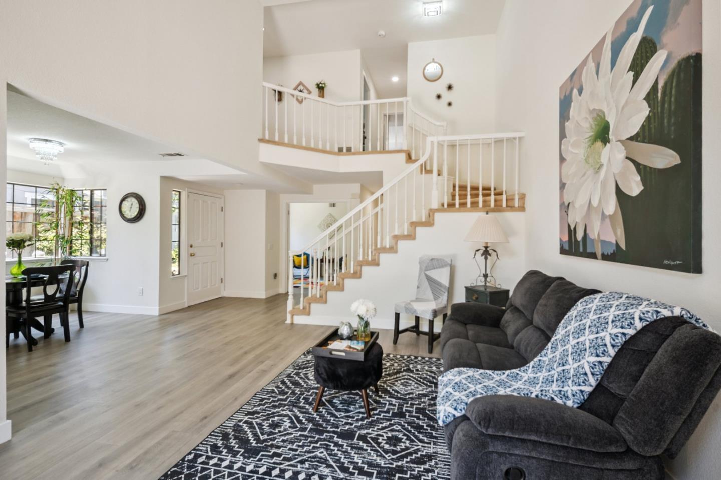 Detail Gallery Image 4 of 31 For 290 Bridgeside Cir, Danville,  CA 94506 - 4 Beds | 3 Baths