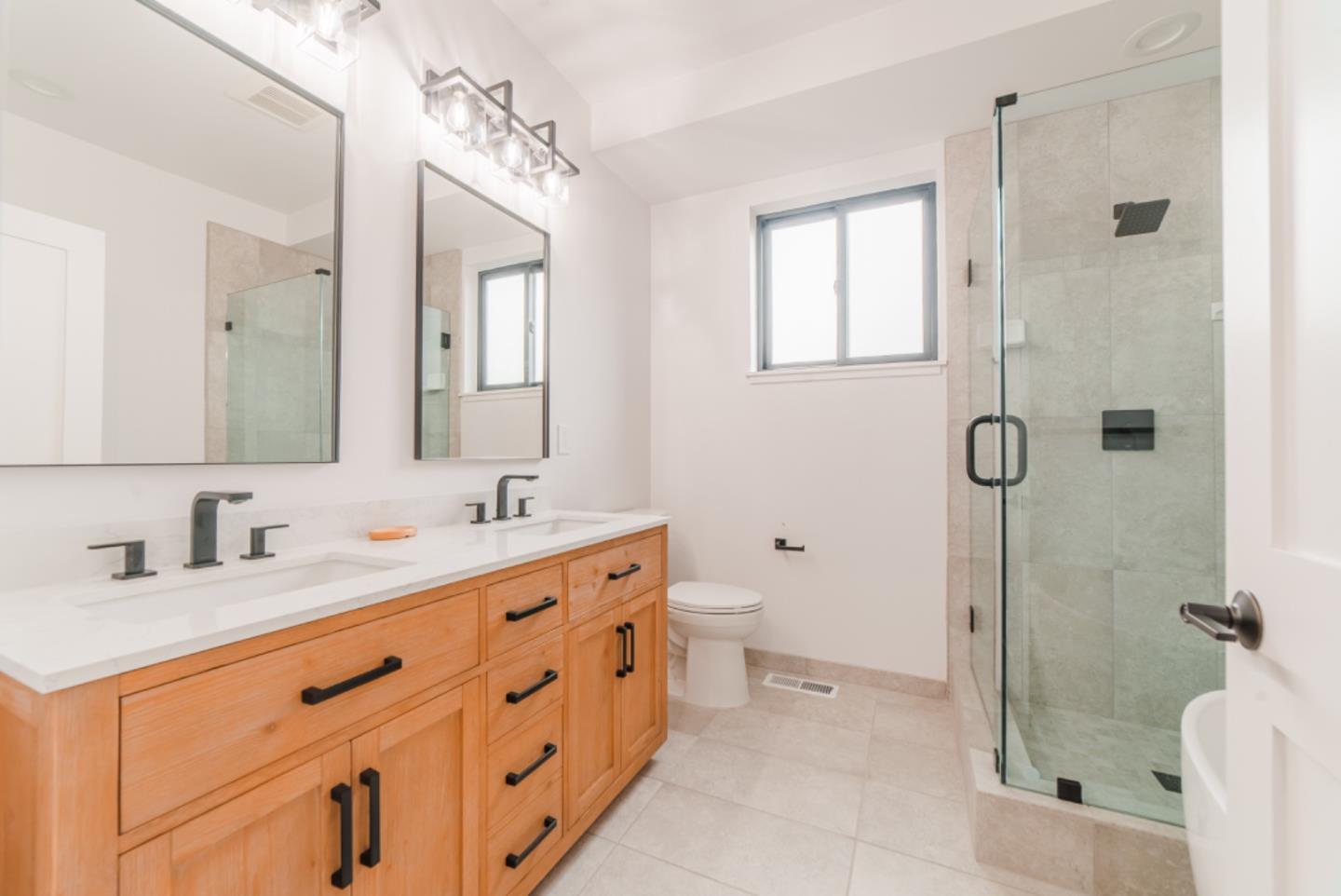 Detail Gallery Image 28 of 37 For 54 Sill Rd, Royal Oaks,  CA 95076 - 4 Beds | 2/1 Baths