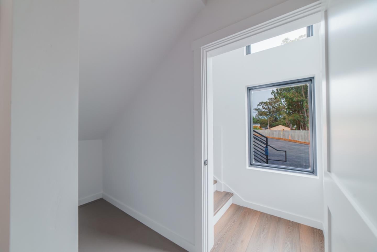Detail Gallery Image 9 of 37 For 54 Sill Rd, Royal Oaks,  CA 95076 - 4 Beds | 2/1 Baths