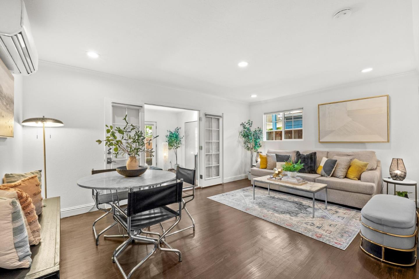 Detail Gallery Image 1 of 32 For 424 5th Ave, Redwood City,  CA 94063 - 2 Beds | 1 Baths