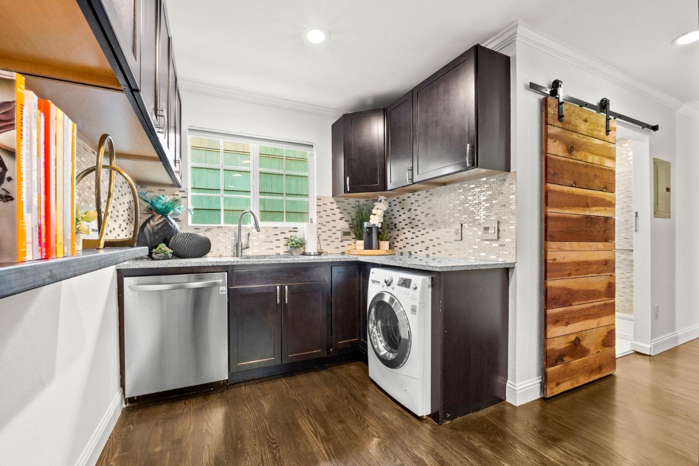 Detail Gallery Image 30 of 32 For 424 5th Ave, Redwood City,  CA 94063 - 2 Beds | 1 Baths