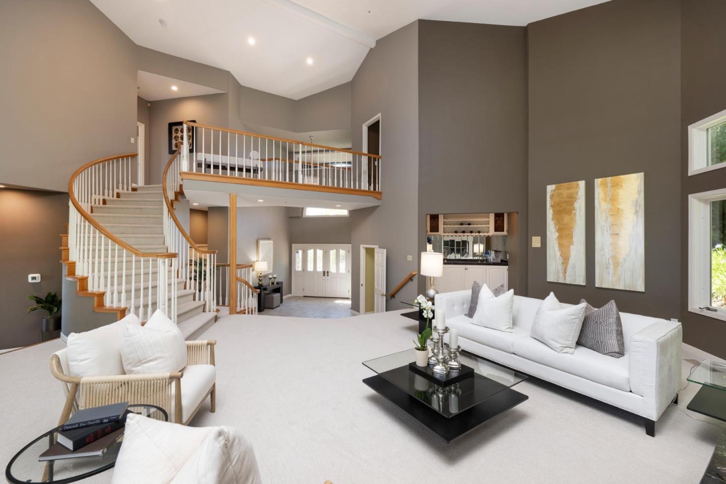 Detail Gallery Image 10 of 46 For 711 Best Ct, San Carlos,  CA 94070 - 5 Beds | 3/1 Baths