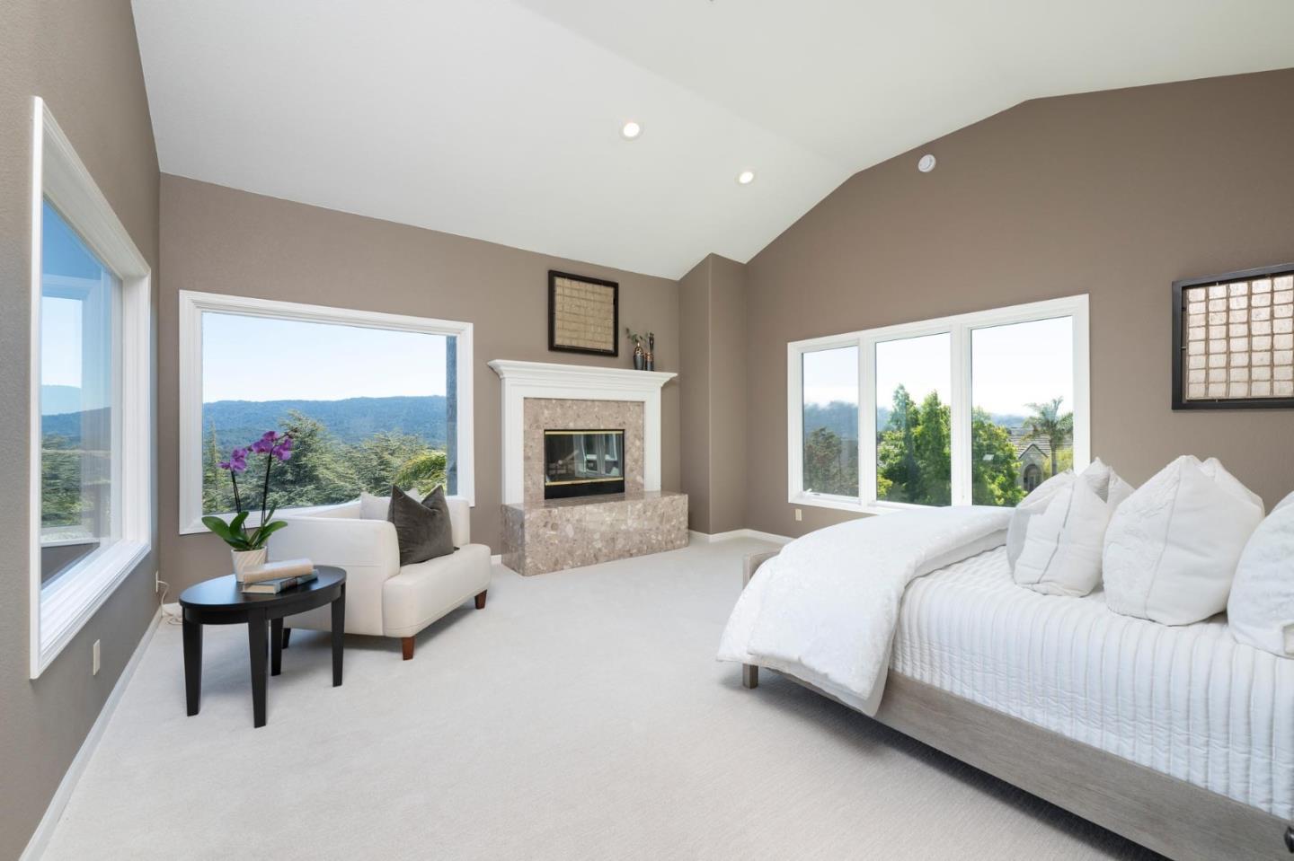 Detail Gallery Image 19 of 46 For 711 Best Ct, San Carlos,  CA 94070 - 5 Beds | 3/1 Baths