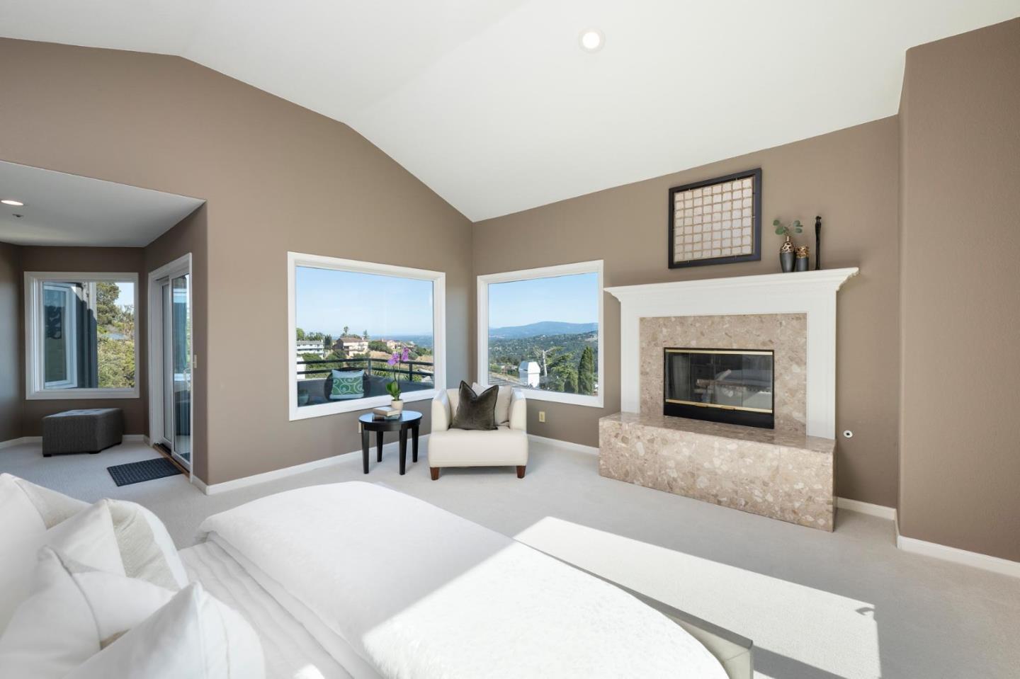 Detail Gallery Image 20 of 46 For 711 Best Ct, San Carlos,  CA 94070 - 5 Beds | 3/1 Baths