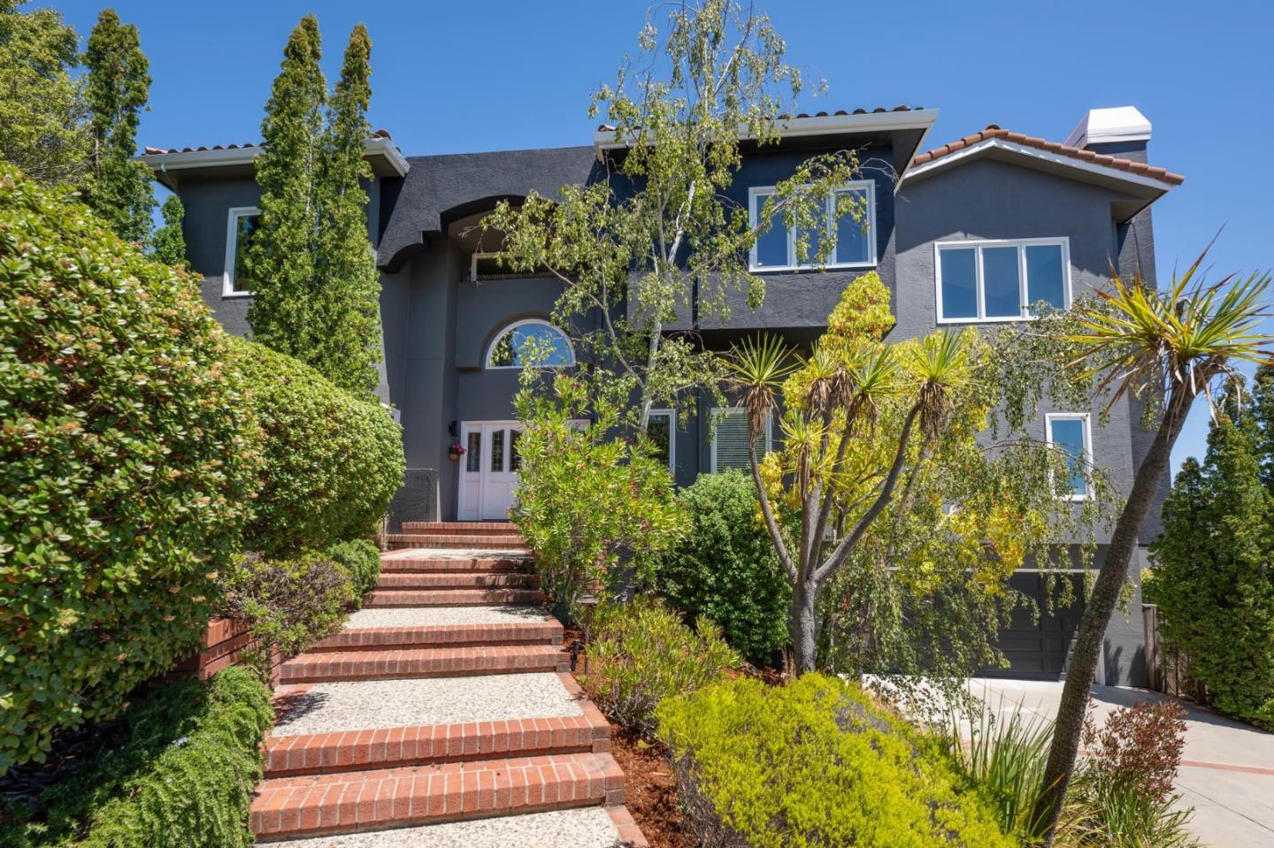 Detail Gallery Image 40 of 46 For 711 Best Ct, San Carlos,  CA 94070 - 5 Beds | 3/1 Baths