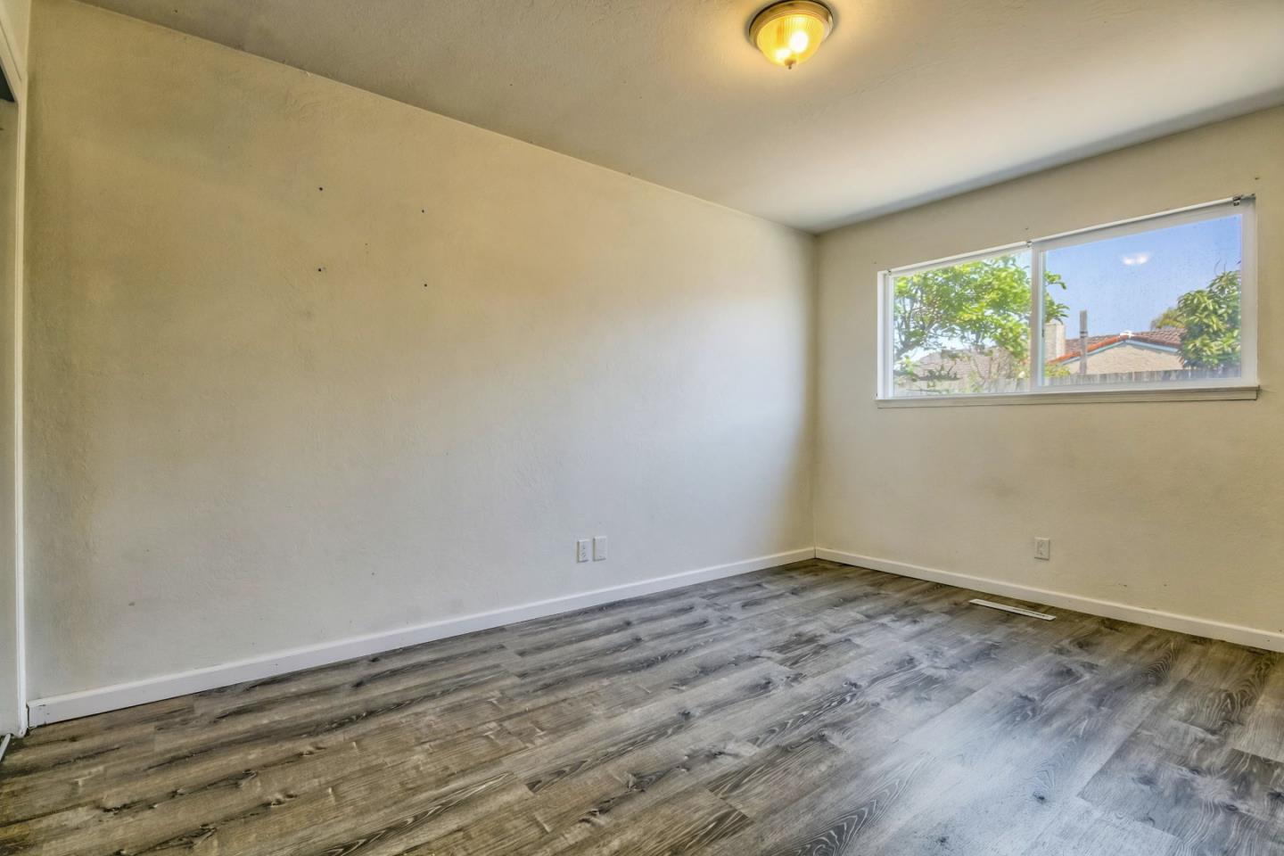 Detail Gallery Image 7 of 24 For 61 Shady Oaks Dr, Watsonville,  CA 95076 - 3 Beds | 2 Baths