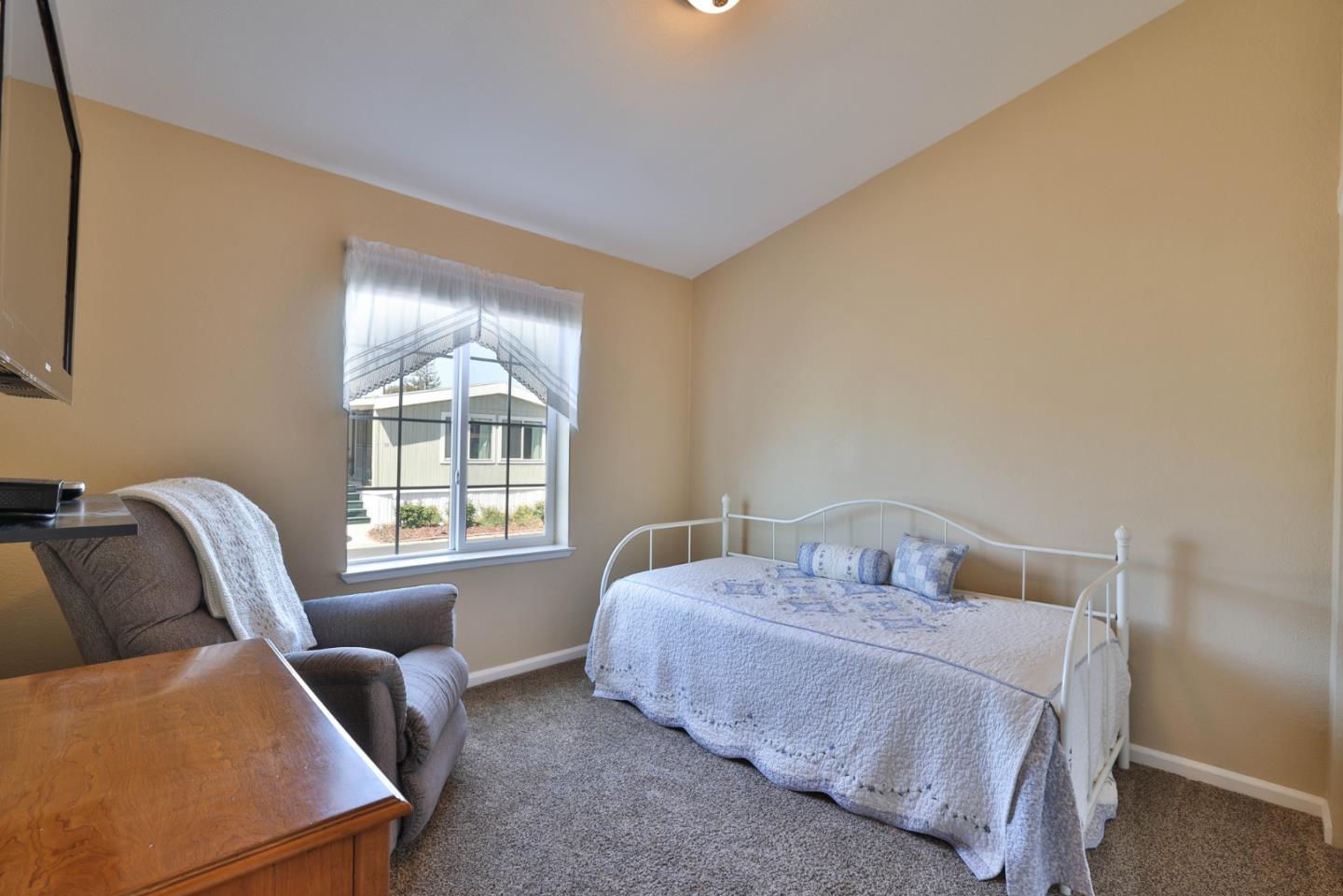 Detail Gallery Image 18 of 35 For 42 Dewey #42,  Morgan Hill,  CA 95037 - 3 Beds | 2 Baths