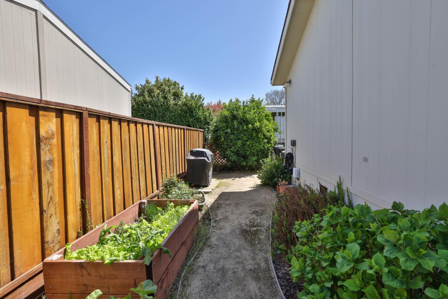 Detail Gallery Image 30 of 35 For 42 Dewey #42,  Morgan Hill,  CA 95037 - 3 Beds | 2 Baths
