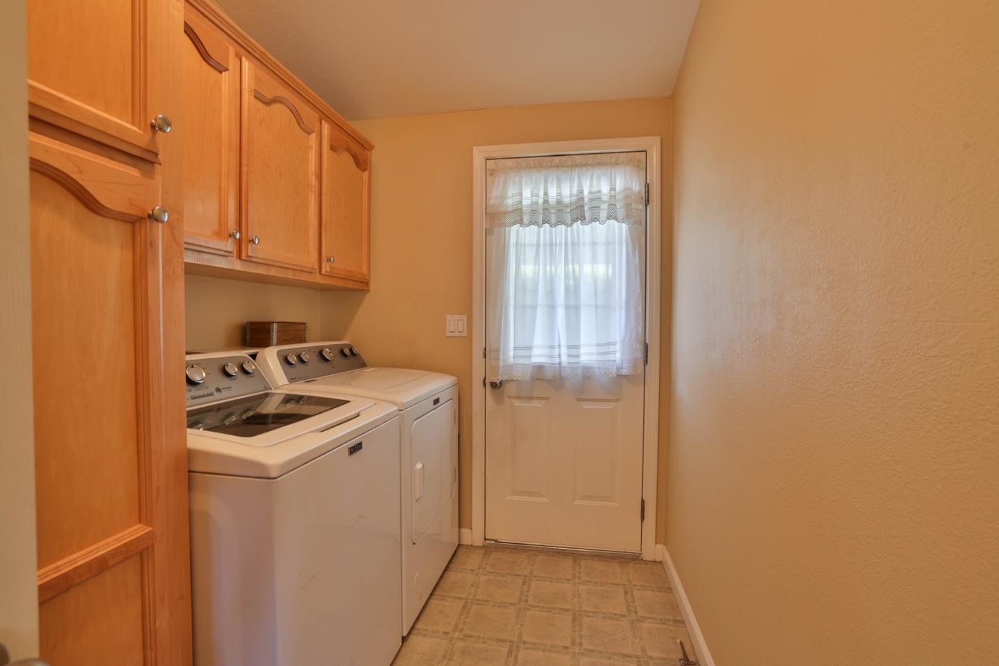 Detail Gallery Image 32 of 35 For 42 Dewey #42,  Morgan Hill,  CA 95037 - 3 Beds | 2 Baths