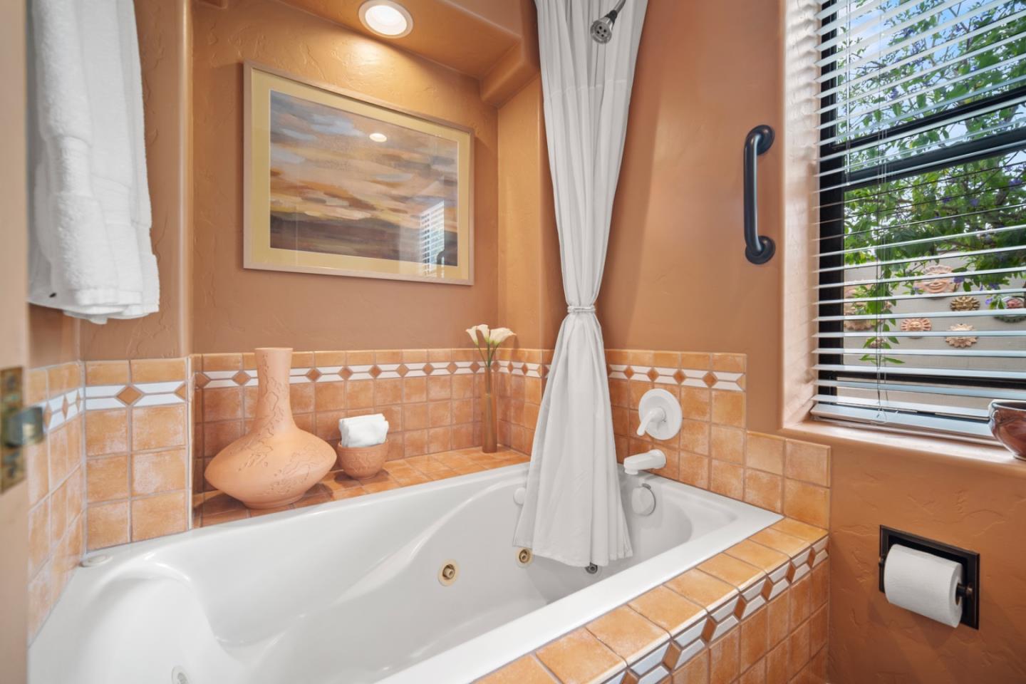 Detail Gallery Image 26 of 55 For 301 Euclid Ave, Monterey,  CA 93940 - 6 Beds | 4 Baths