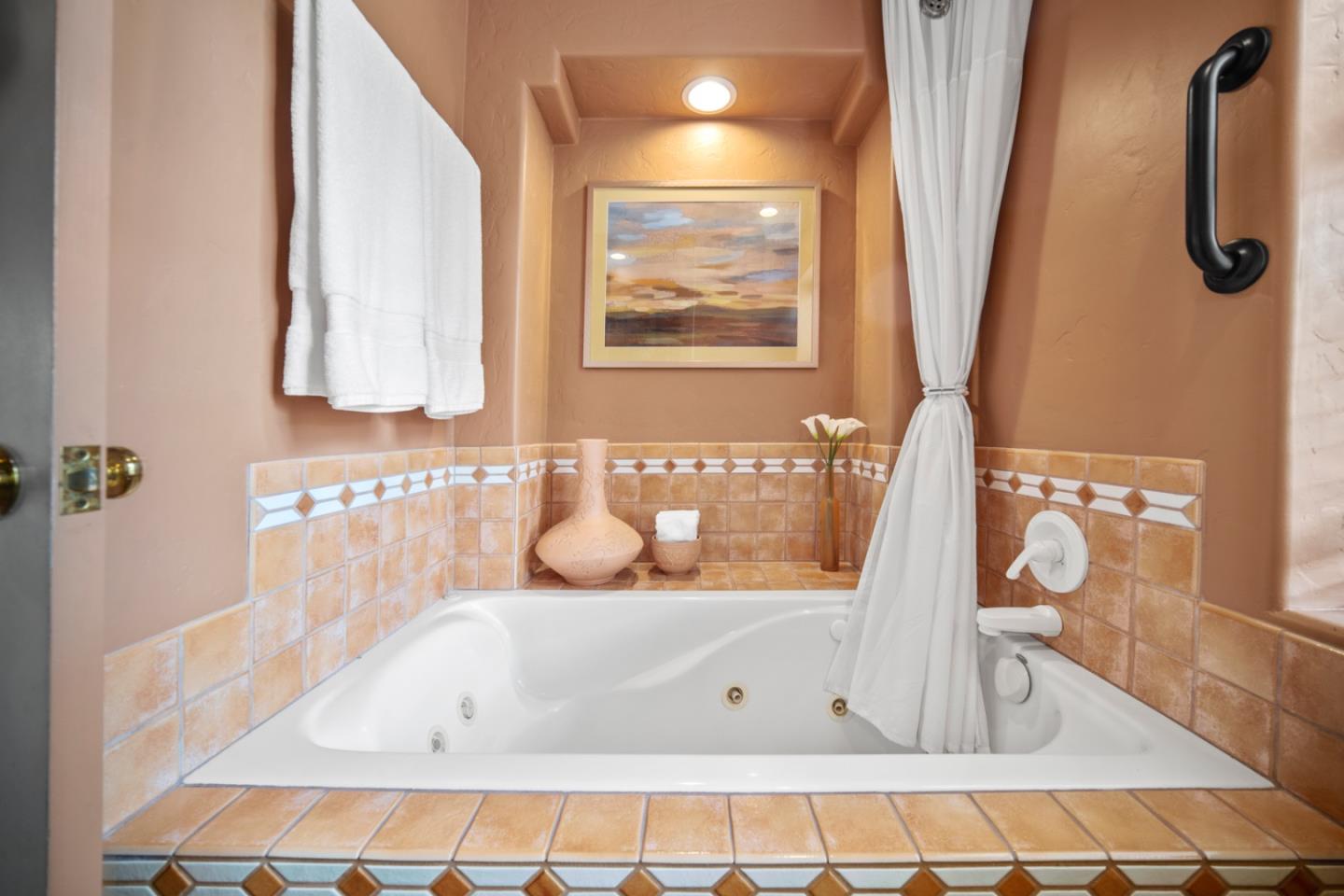 Detail Gallery Image 27 of 55 For 301 Euclid Ave, Monterey,  CA 93940 - 6 Beds | 4 Baths