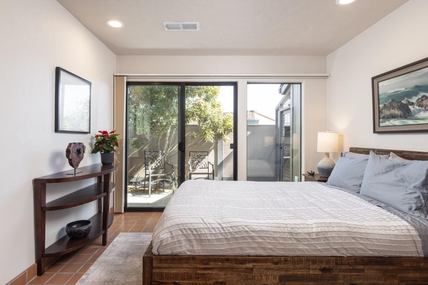 Detail Gallery Image 28 of 55 For 301 Euclid Ave, Monterey,  CA 93940 - 6 Beds | 4 Baths